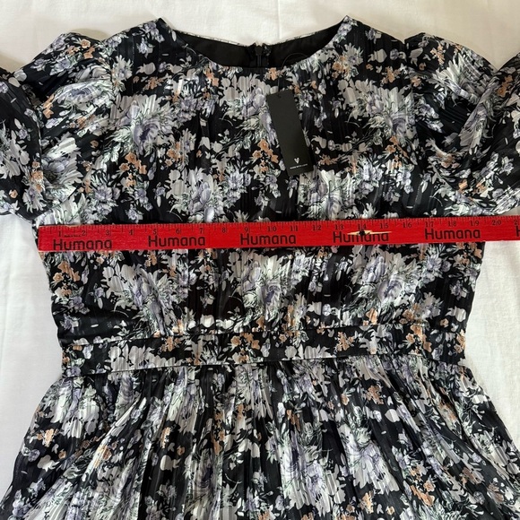 NWT Lulu's Black Floral Print Skater Mini Dress Sz XL Party Wedding  Metallic - Picture 10 of 11